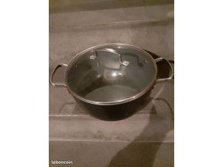 Cocotte en Fonte & son Couvercle